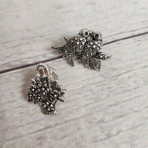 Silver-Tone Lovebird and Flower Bouquet Brooch Set